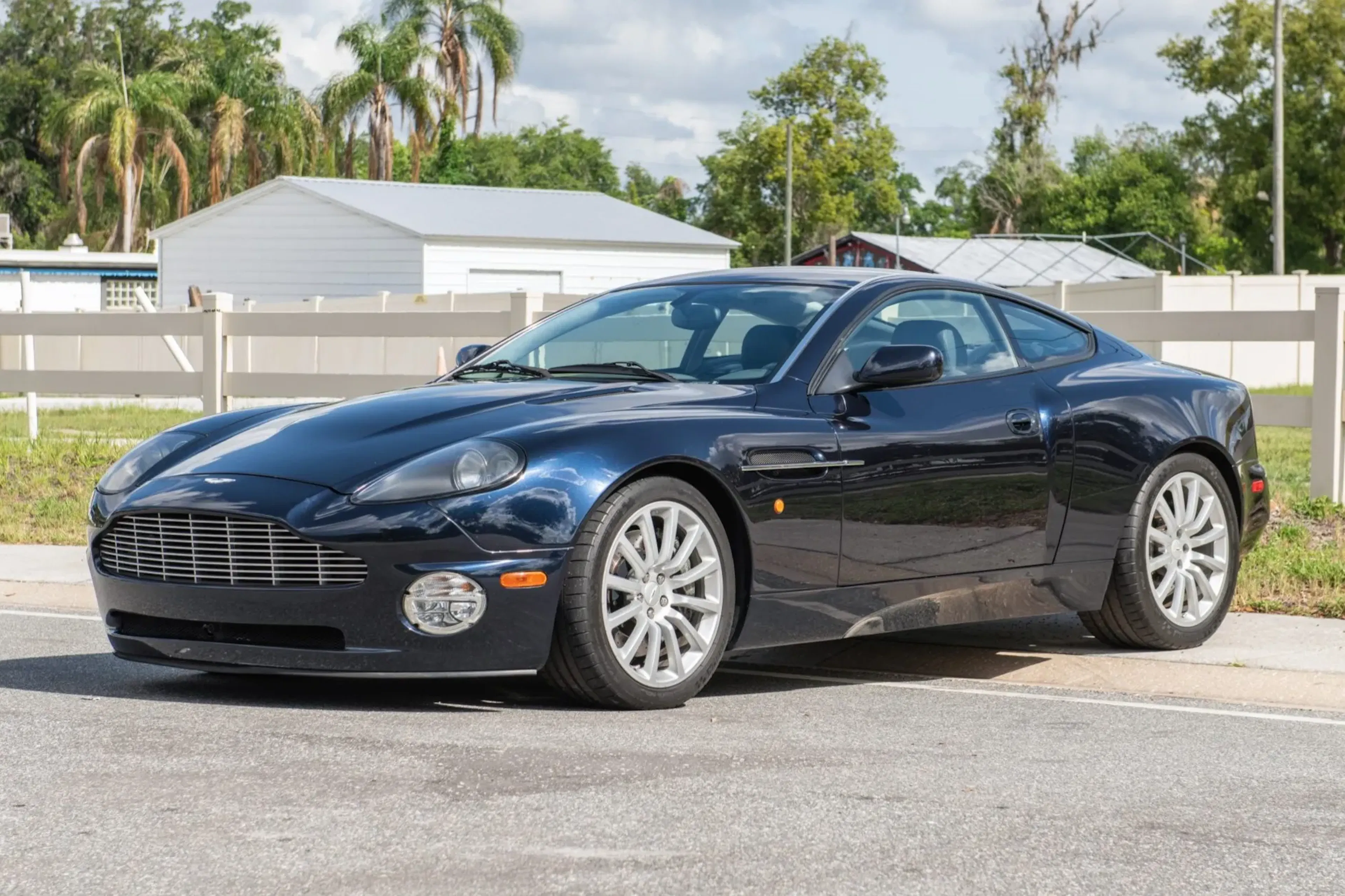 2003 Aston Martin Vanquish VIN SCFAC23373B500860 | Hagerty